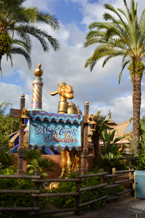 The Magic Carpets of Aladdin Ride