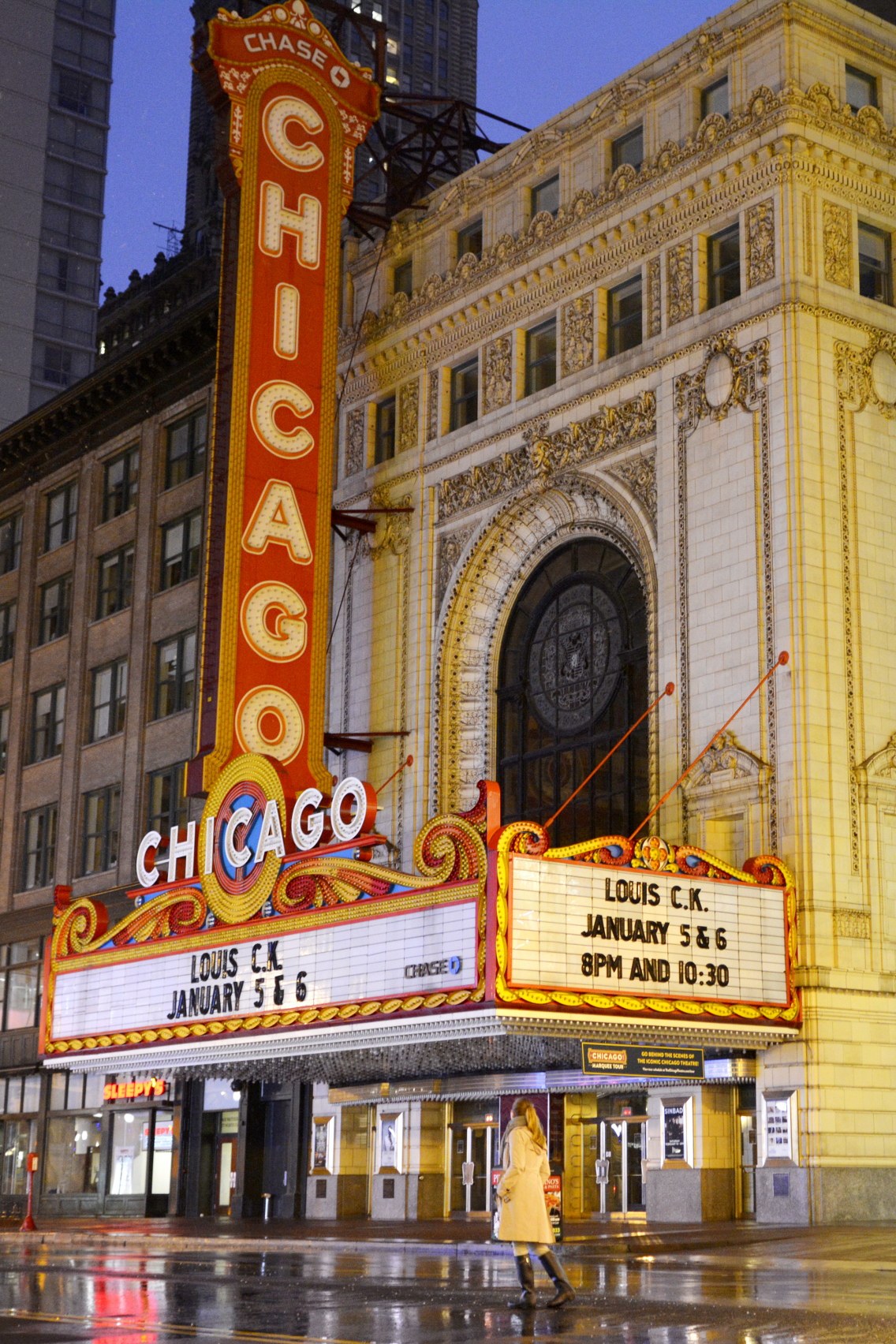 The Chicago Theatre Sed Bona