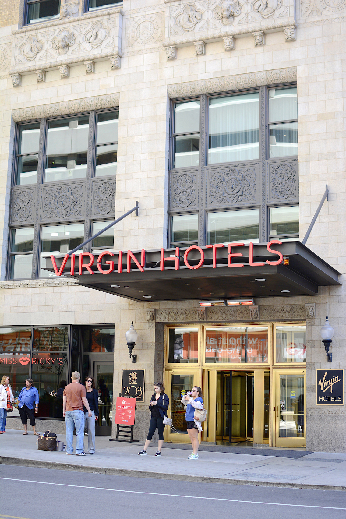 Virgin Hotel Chicago 21