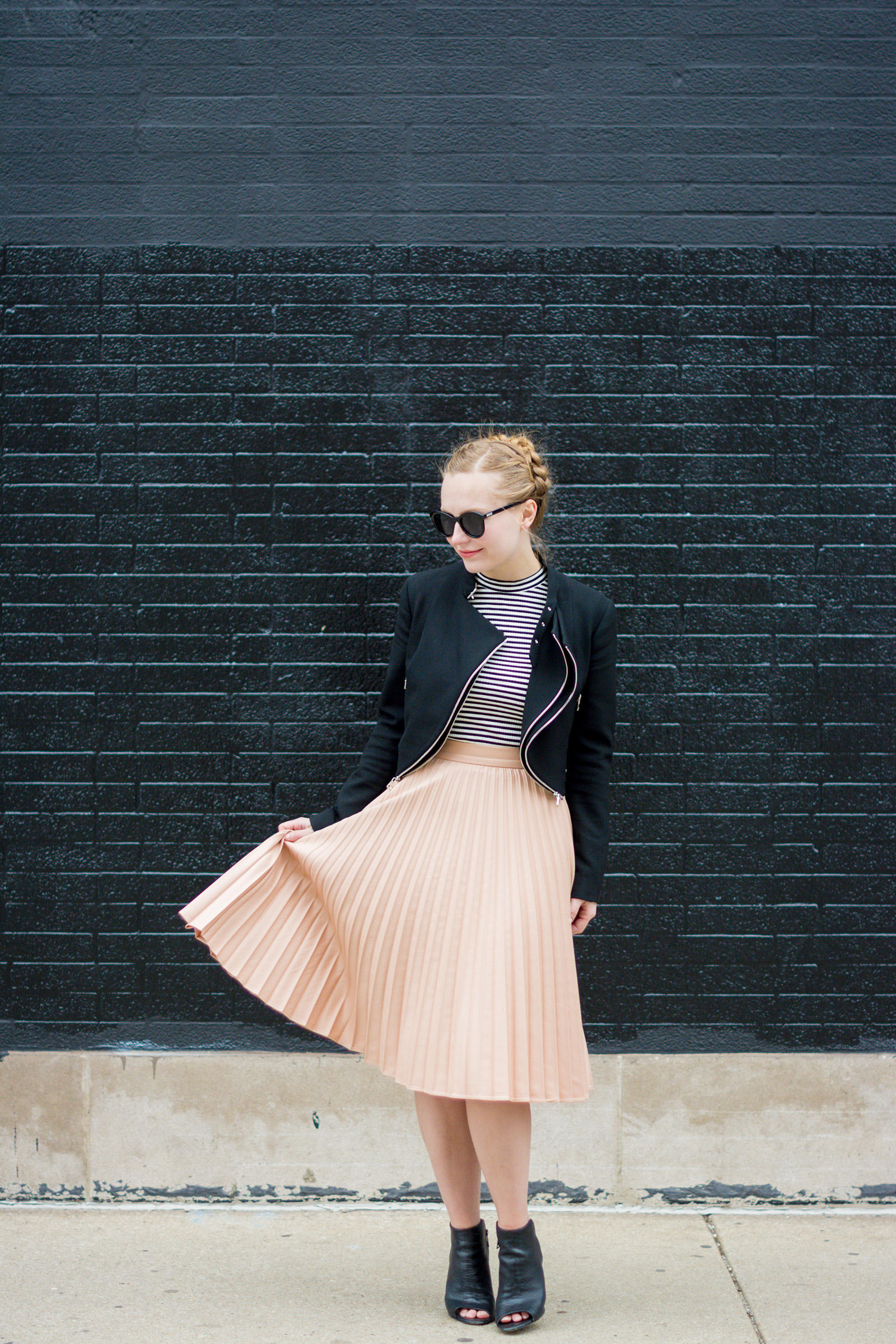 Zara Pink Black Spring Outfit