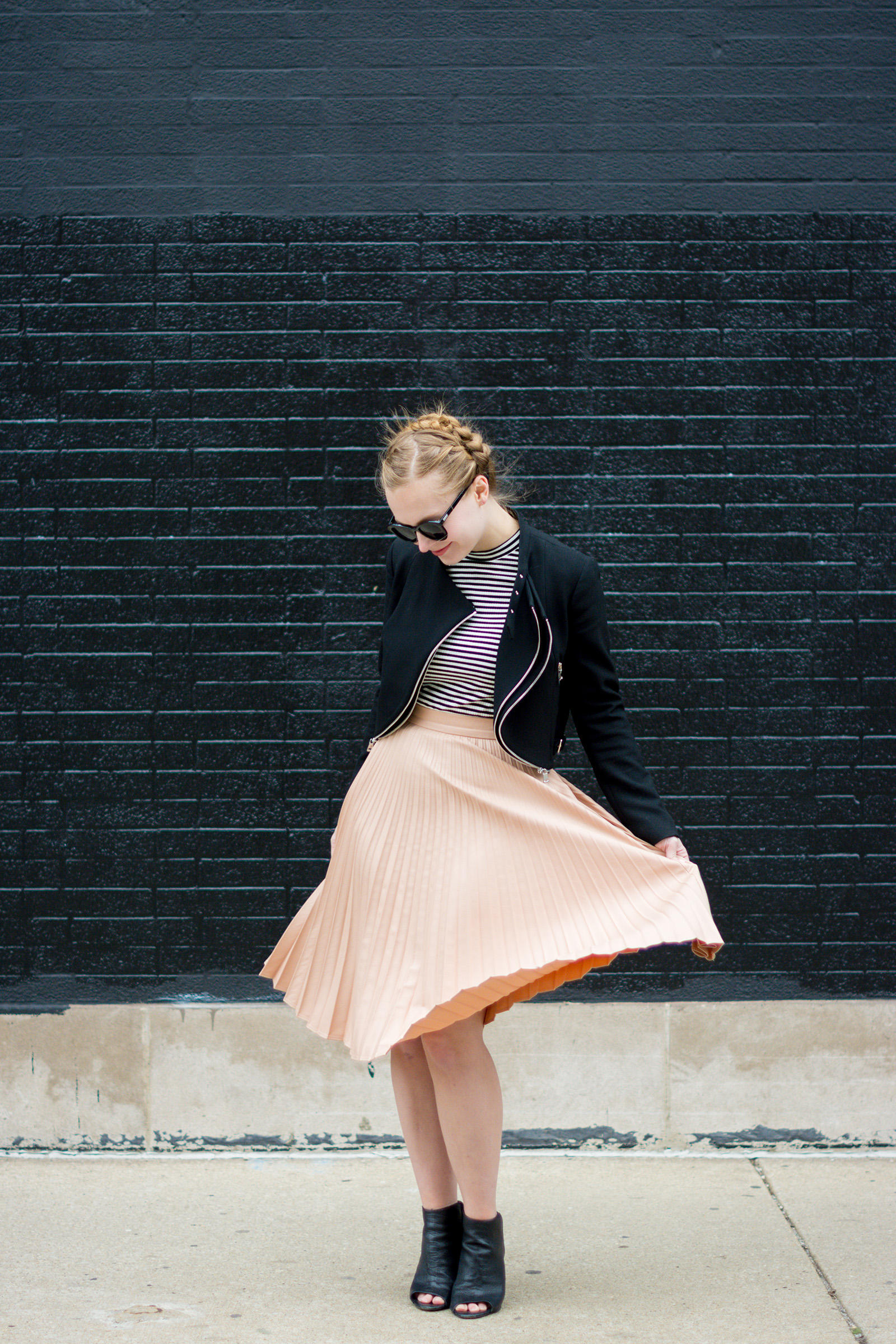Zara Pink Black Spring Outfit