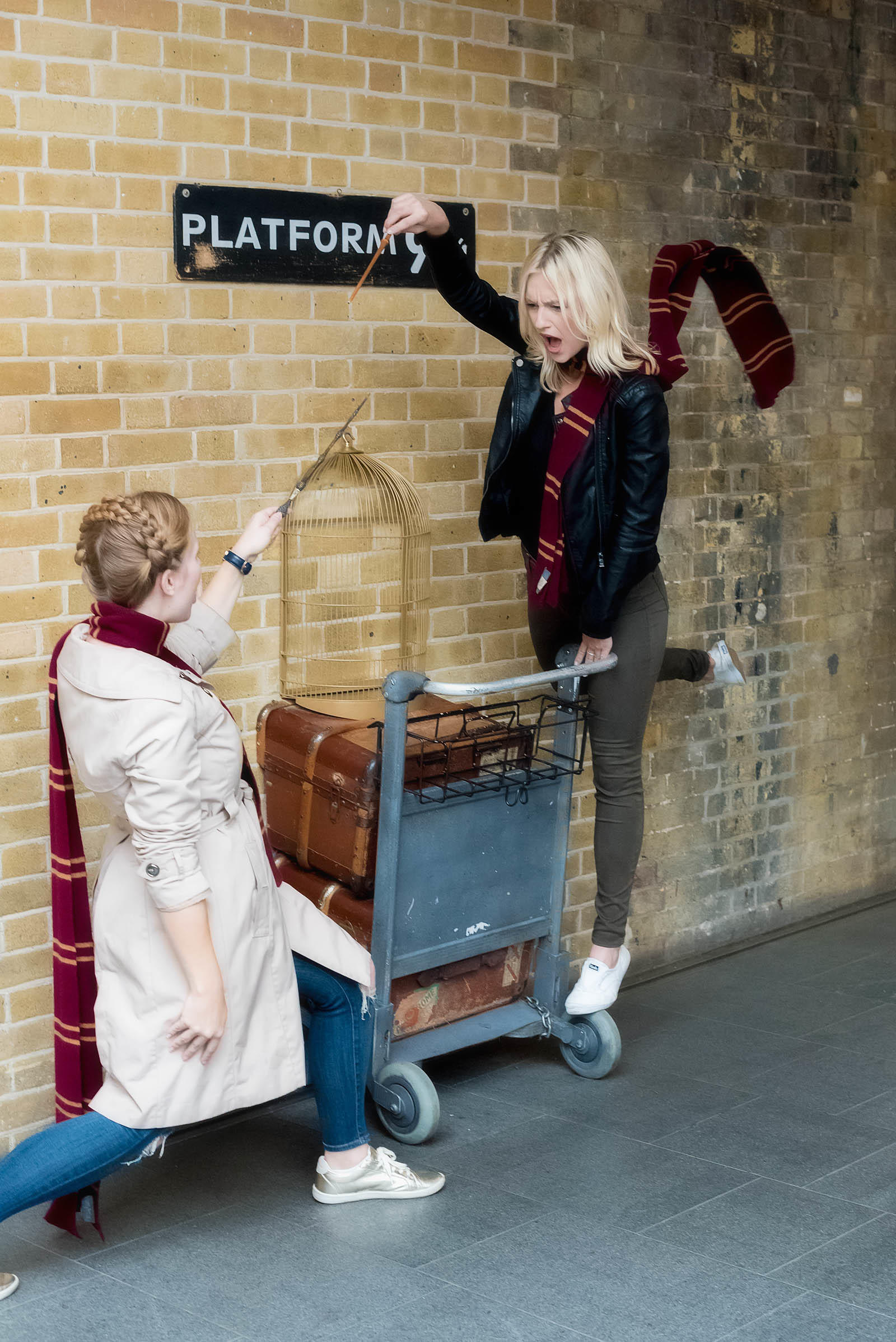 Platform 9 3/4 London King's Cross Station Harry Potter London