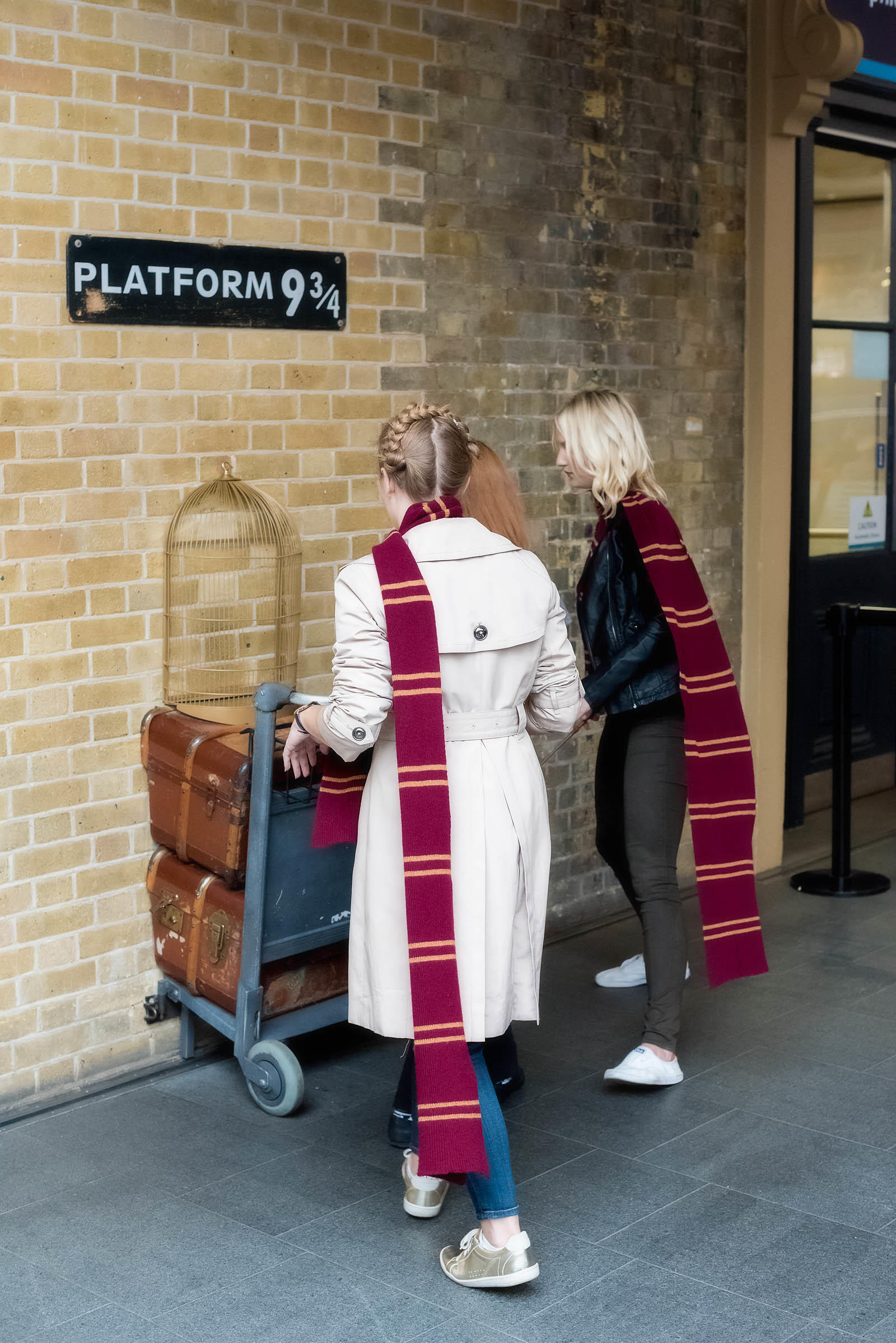 Platform 9 3/4 London King's Cross Station Harry Potter London
