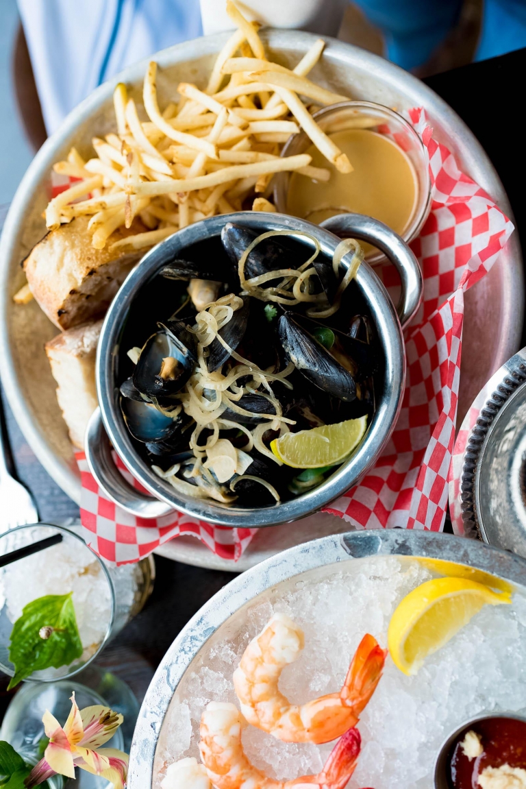 Chicago Brunch Oyster Bah Sed Bona