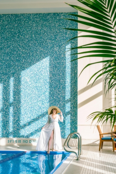 Peninsula Chicago Hotel Pool Review